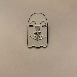NWOT Daisy The Ghost Pin.
